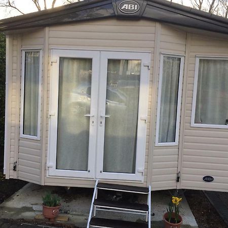Hastings Holiday Home At Fairlight Lodge Beauport Holiday Park St Leonards-on-Sea Экстерьер фото