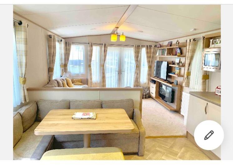 Hastings Holiday Home At Fairlight Lodge Beauport Holiday Park St Leonards-on-Sea Экстерьер фото