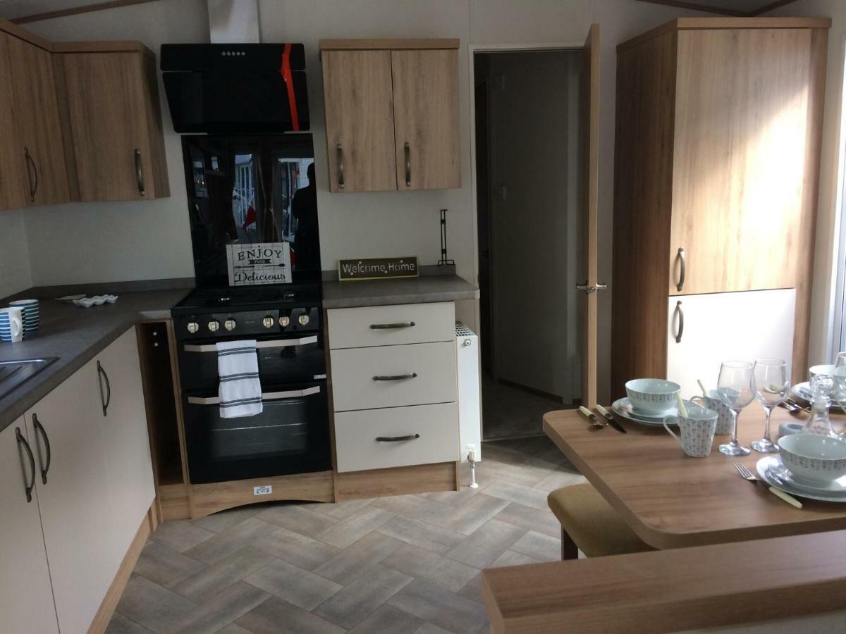 Hastings Holiday Home At Fairlight Lodge Beauport Holiday Park St Leonards-on-Sea Экстерьер фото